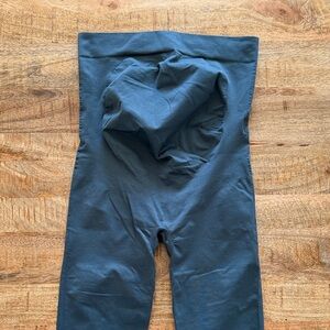 Stretchy Thick Maternity Leggings